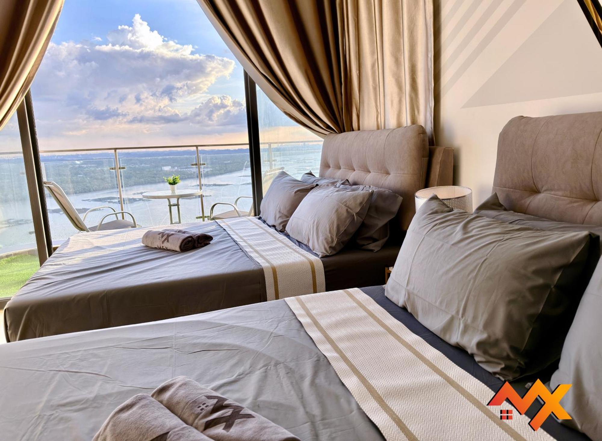 Full Sea View Country Garden Danga Bay 11-13pax Pangsapuri