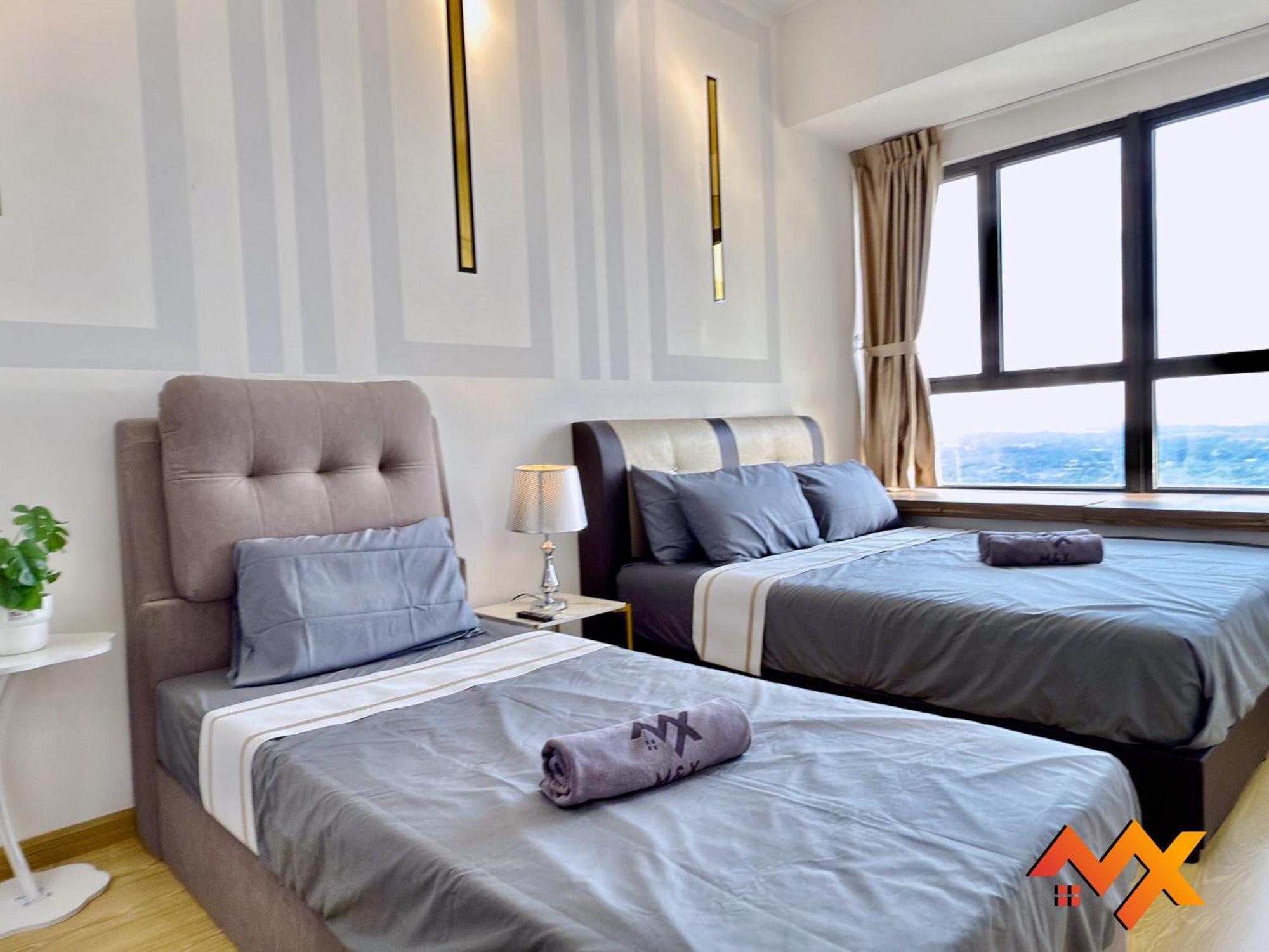 Pangsapuri Full Sea View Country Garden Danga Bay 11-13pax