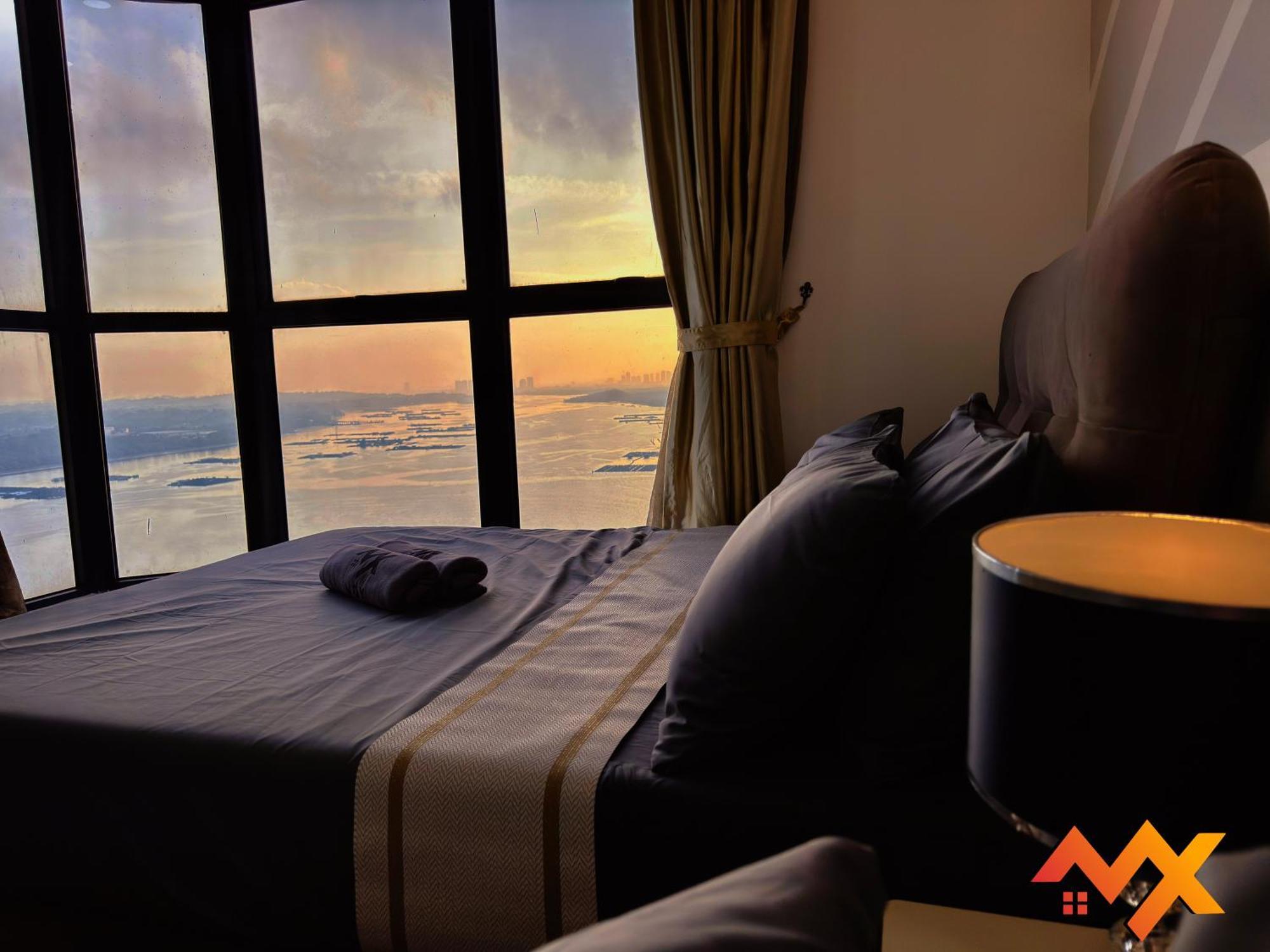 Full Sea View Country Garden Danga Bay 11-13pax Pangsapuri