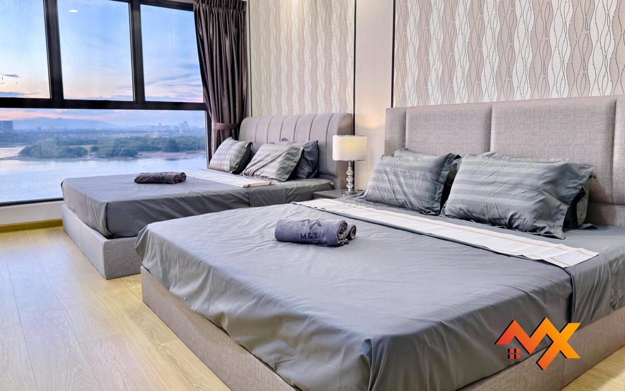 Pangsapuri Full Sea View Country Garden Danga Bay 11-13pax *